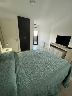 Departamento B° Guemes con cochera
